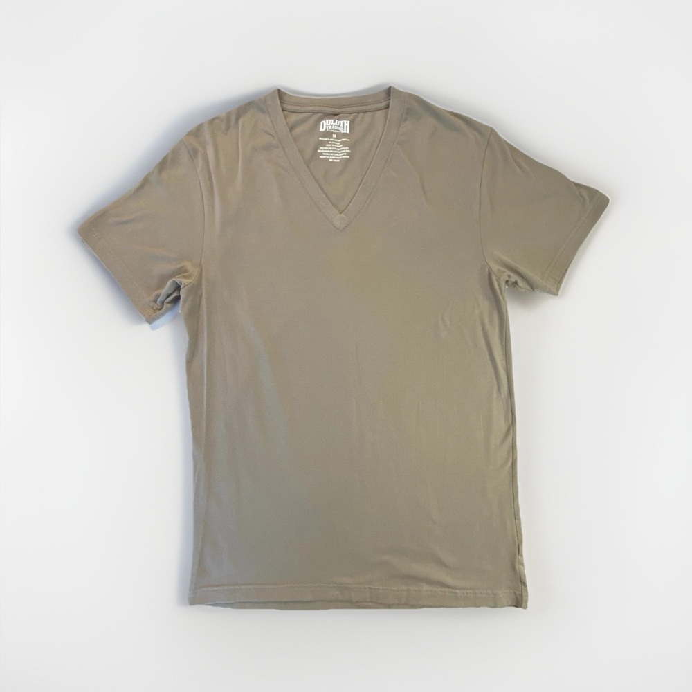 Duluth Trading Co Women’s V-Neck Short Sleeve T-Shirt Size M Khaki